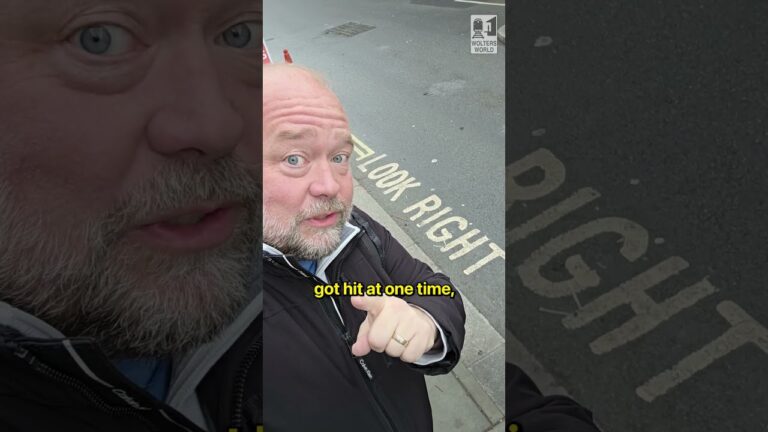 The MOST Important Safety Advice for Tourists Visiting London: LOOK RIGHT! #london